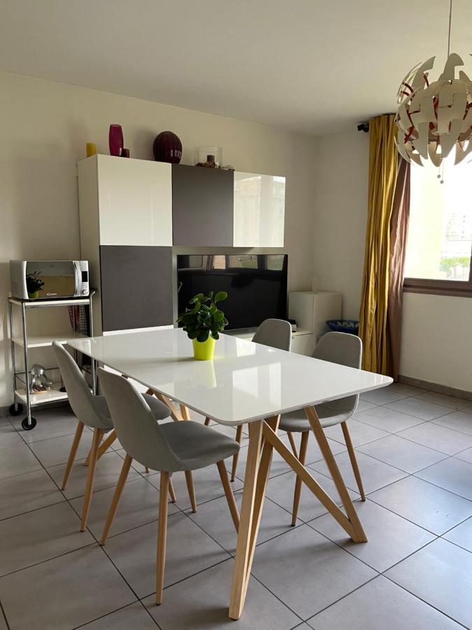Appartement T3 Sur L'Esplanade De L'Europe Montpellier Exteriör bild